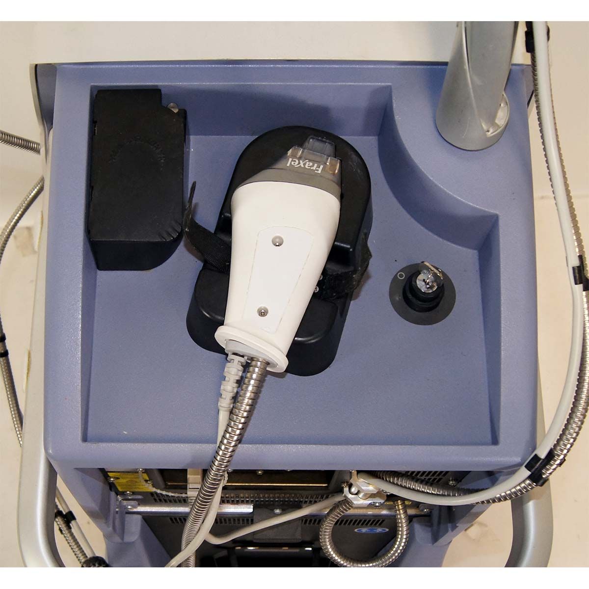 2008 Fraxel SR 1500 Reliant Fractional Laser 1550nm System with Cart Skin Repair