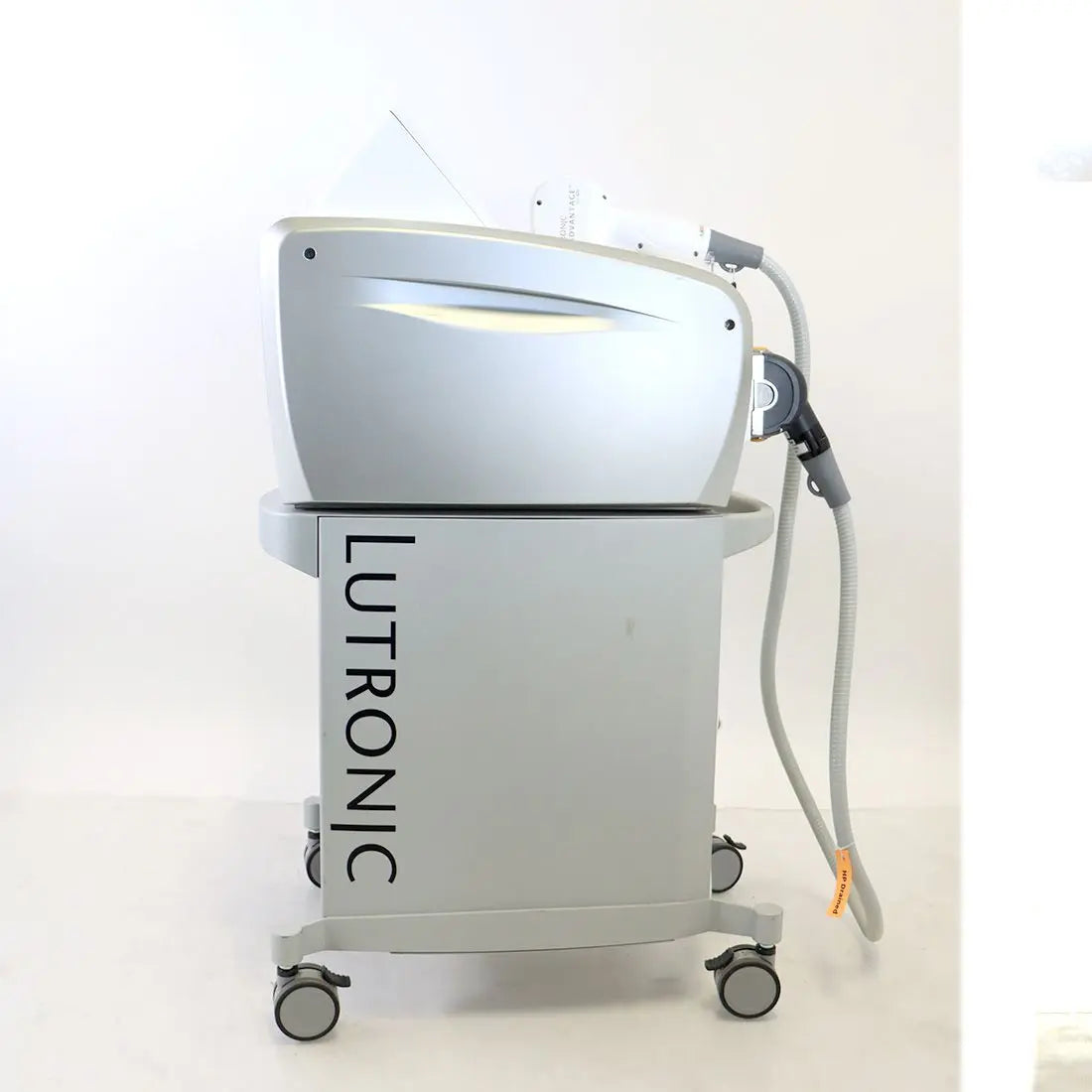 2013 Lutronic Advantage 805nm Diode Laser System Hair Removal & D3-800 Handpiece