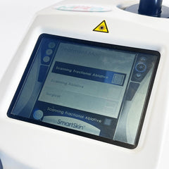 2014年 Cynosure SmartSkin+ Plus フラクショナルCO2レーザーによる皮膚再生若返り