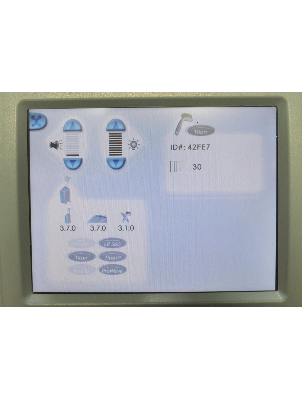 Cutera Titan Handpiece Xeo Coolglide Laser IPL Wrinkles Acne Scars Face Neck SA