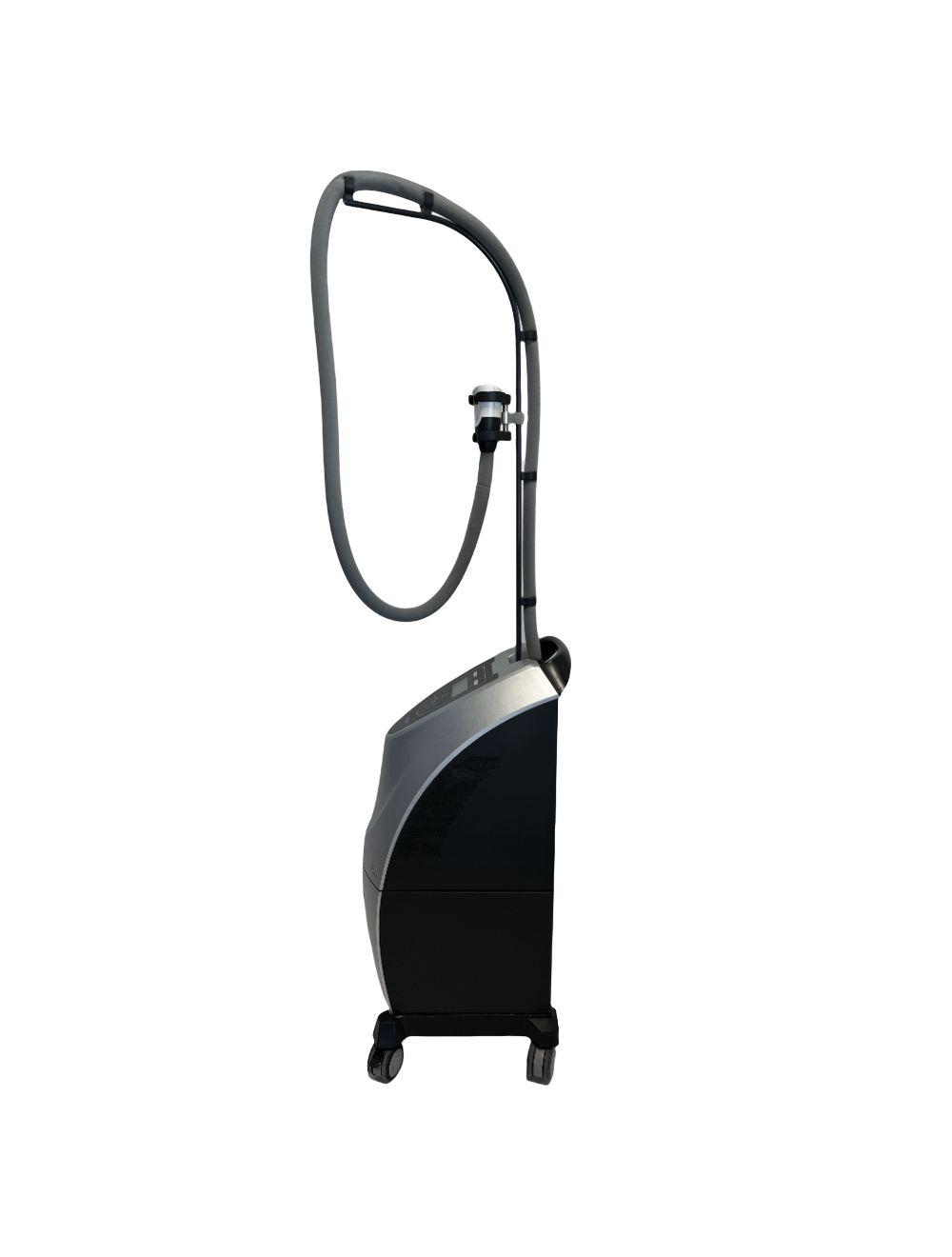 2012 Viora REACTION Body Contouring Skin Tightening Contour RF System Sol International Medical