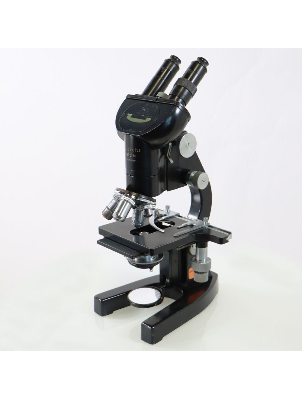 Vintage Ernst Leitz Wetziar Mirror Light Microscope Analog Coarse &amp; Fine Focus Sol International Medical