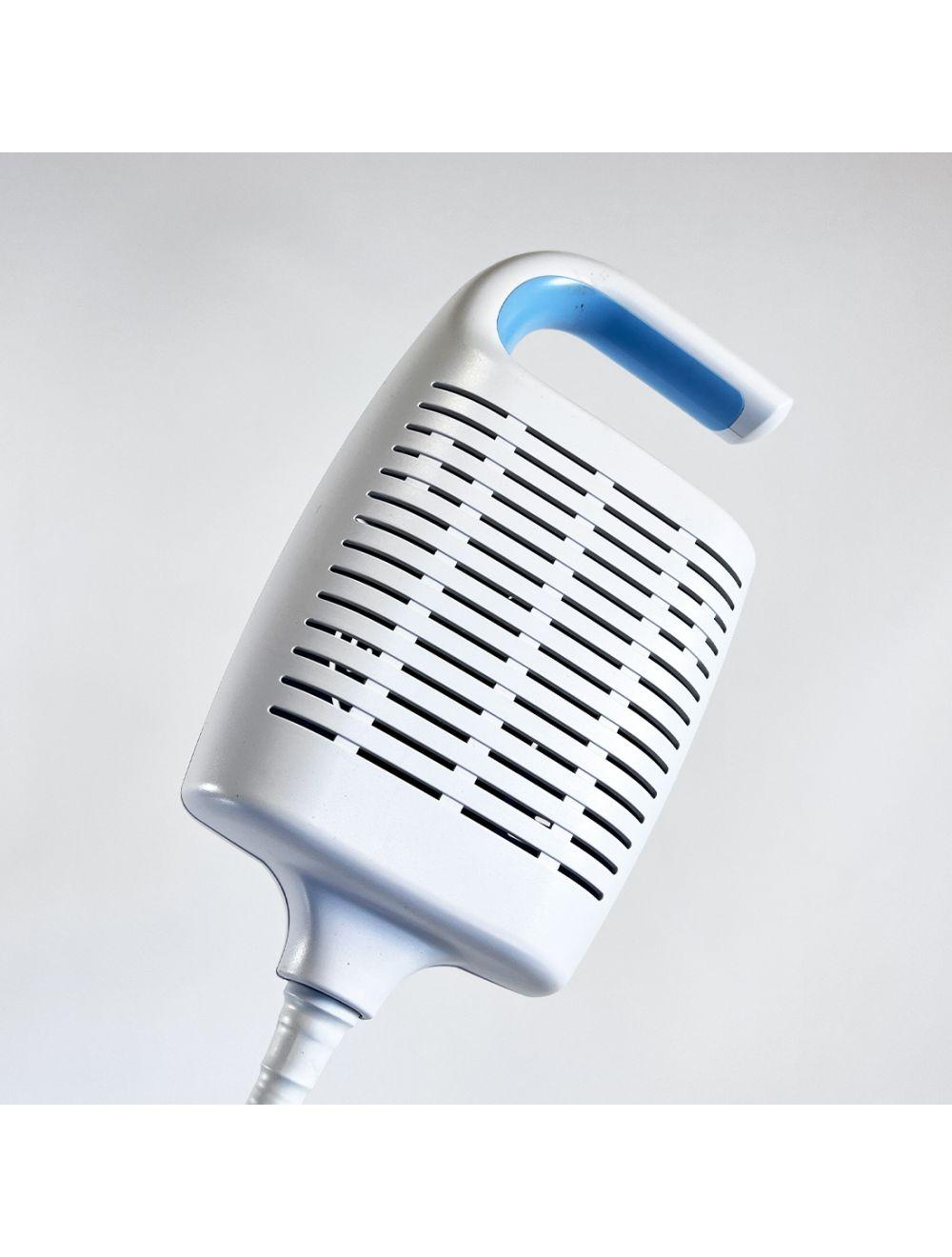 Welch Allyn GS600 Minor Procedure 3 LED Lights Green Series White Mobile Stand