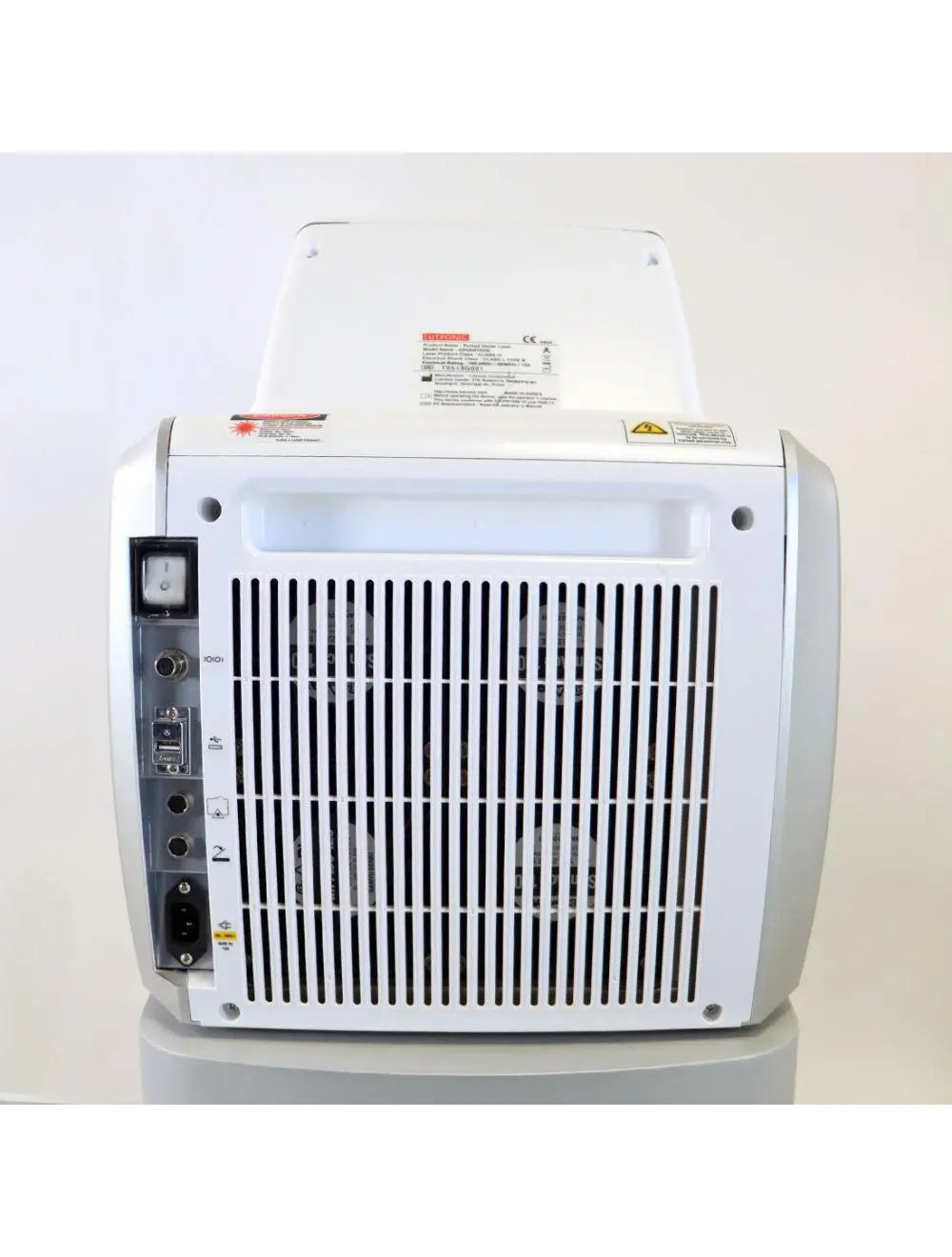 2013 Lutronic Advantage 805nm Diode Laser System Hair Removal & D3-800 Handpiece