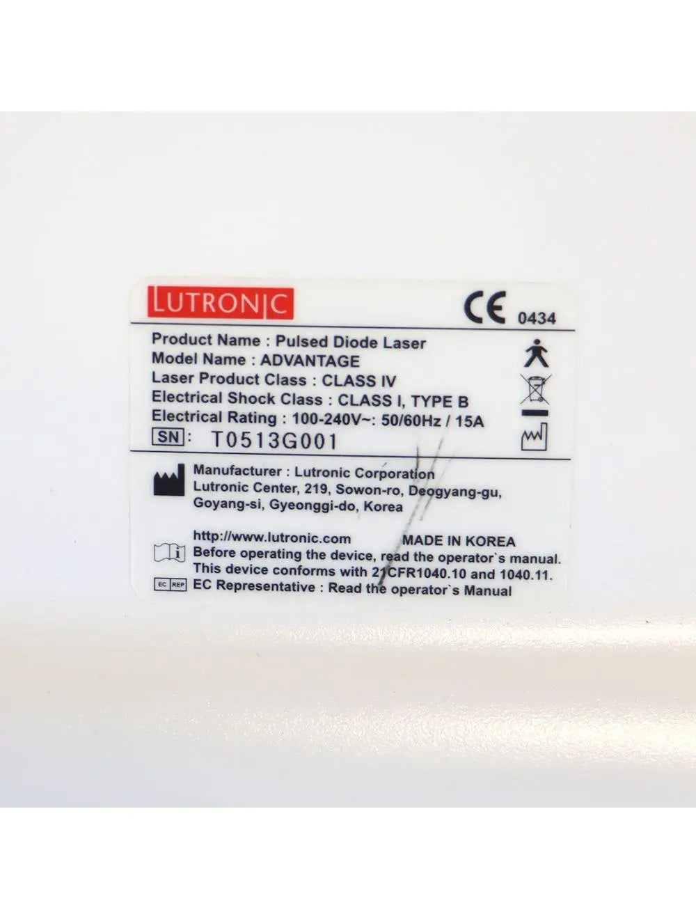 2013 Lutronic Advantage 805nm Diode Laser System Hair Removal & D3-800 Handpiece