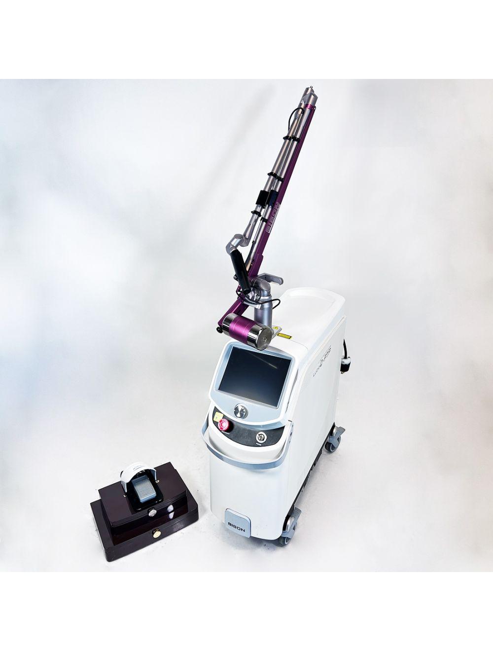 2018 Bison Lucid Q-PTP Nd:YAG Q-Switch Laser System 532nm / 1064nm Sol International Medical
