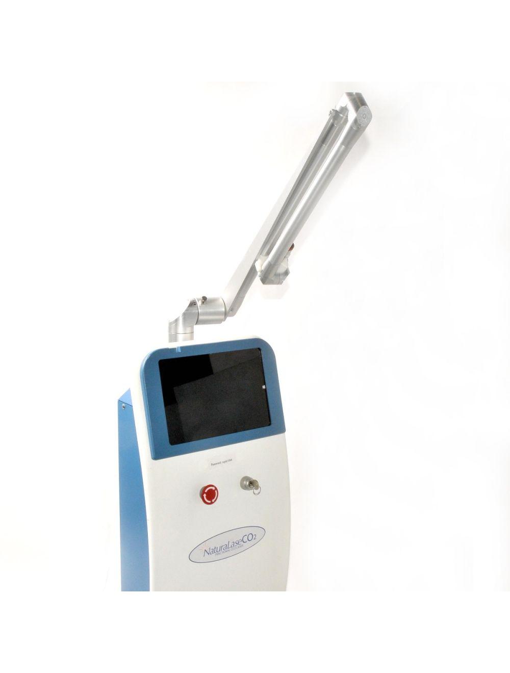 2016 Focus NaturaLase Fractional CO2 Skin Vaginal Rejuvenation Acne Laser System