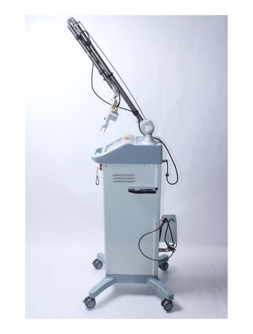 2008年式 Deka SmartXide CO2リサーフェシングレーザー（スキャナー付き）新品ガス補充済みチューブ
