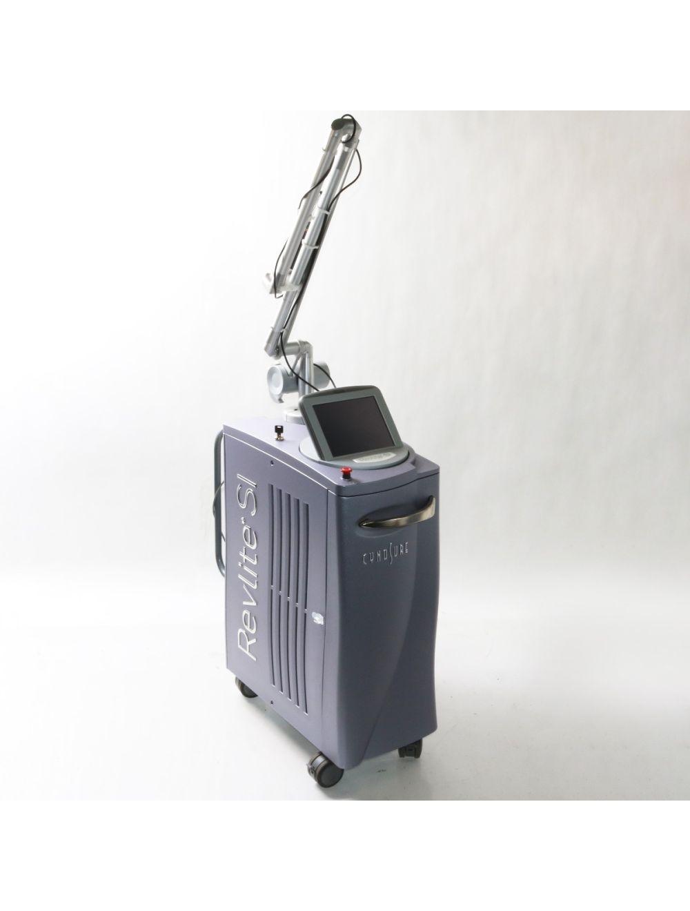 2021 Cynosure RevLite SI Q-Switched Laser System 532nm 1064nm Tattoo Removal