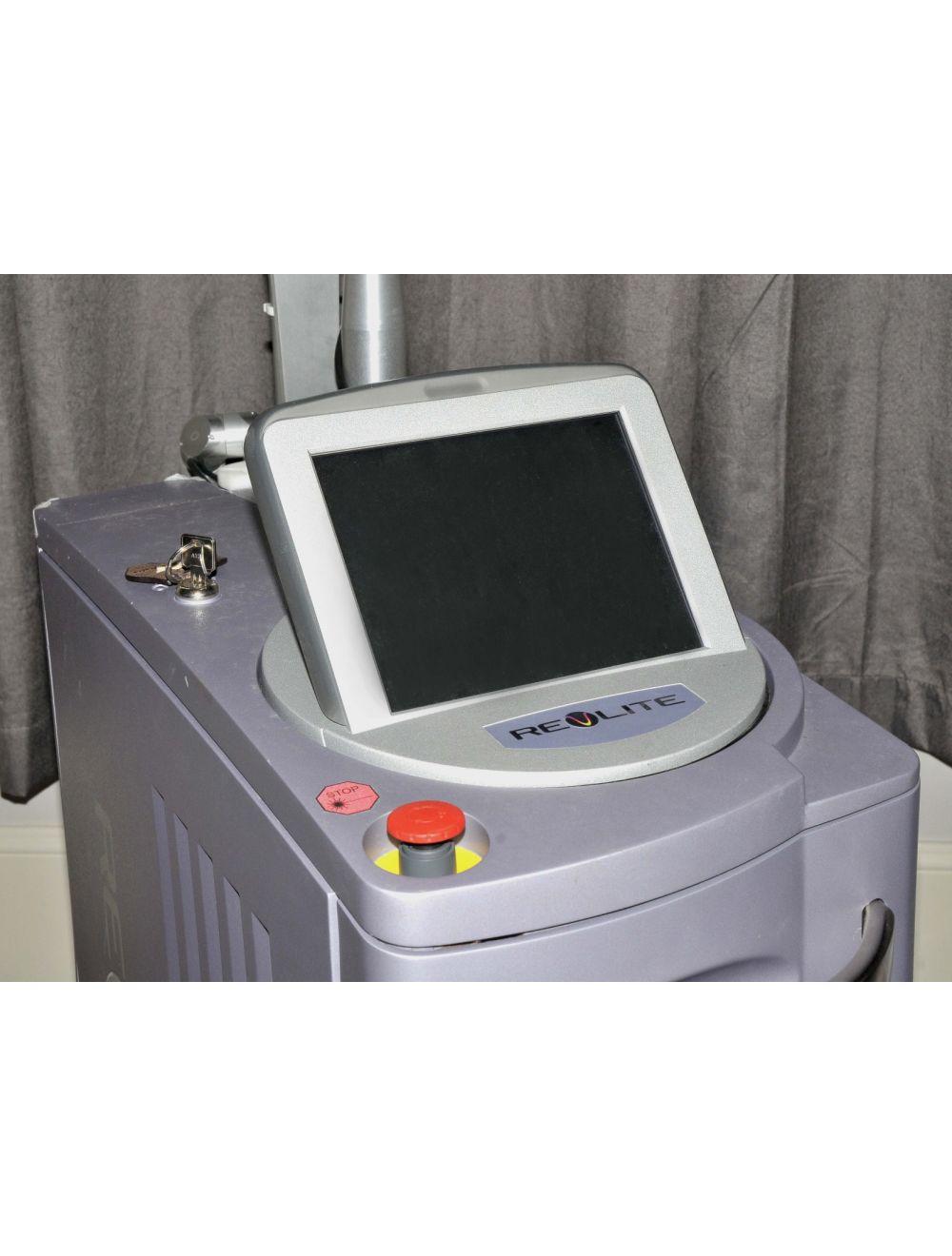 2013 Cynosure Hoya Conbio RevLite QSwitch Tattoo 1064 532 Laser Con Bio Q Switch Cynosure