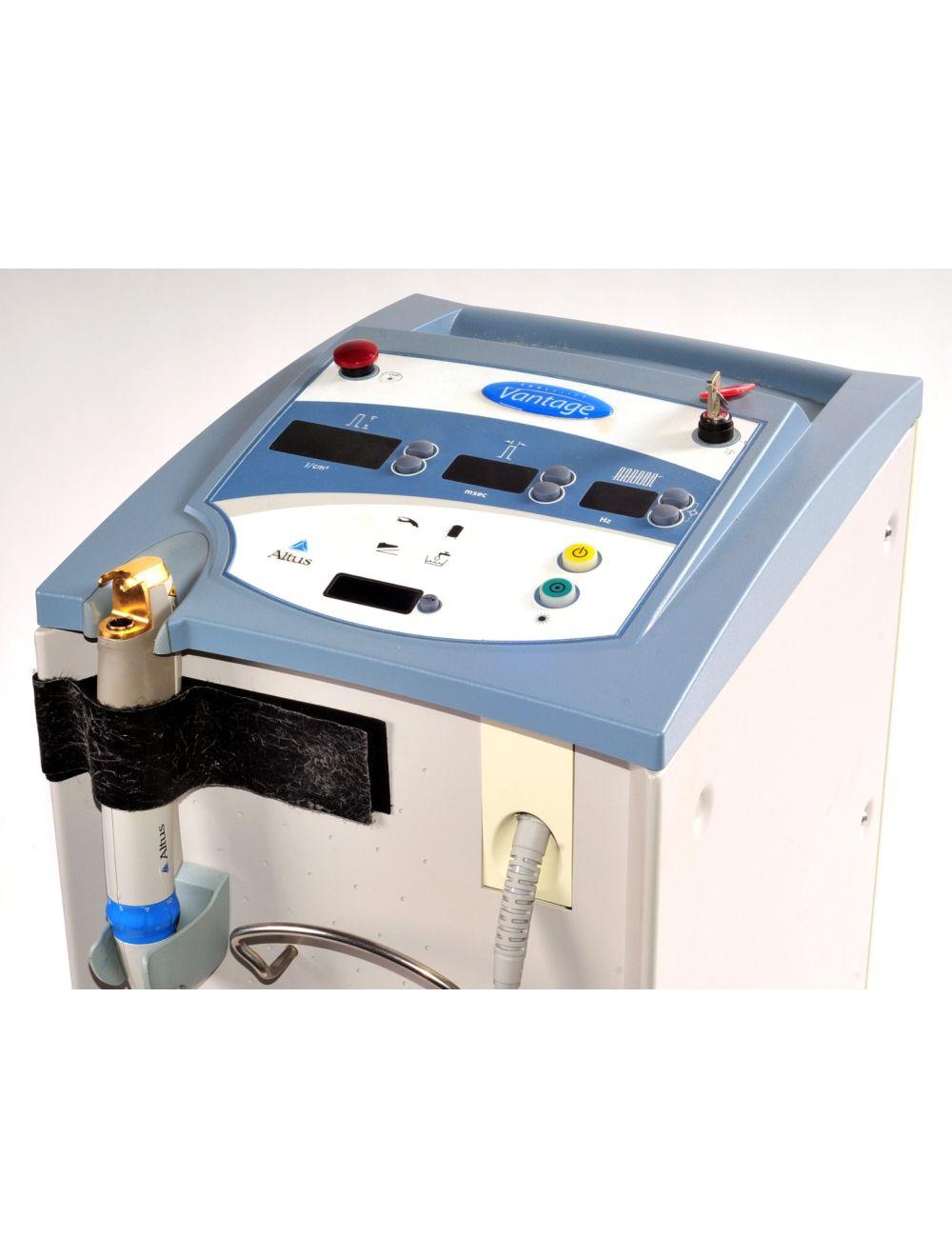 2002 Altus CoolGlide Vantage Nd:YAG 1064 Hair Removal Laser