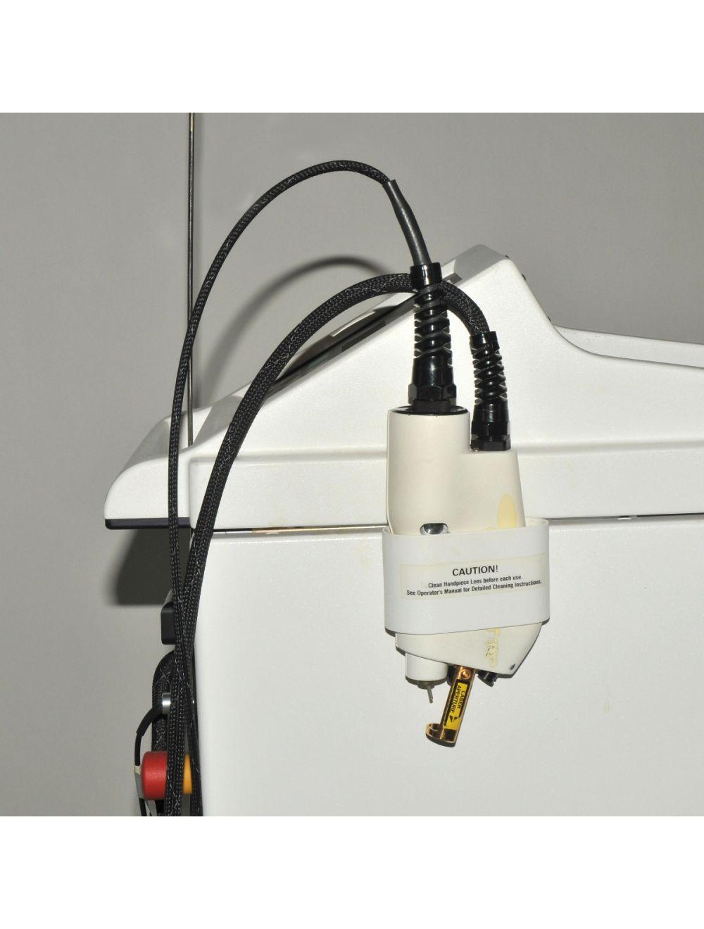 2001 NewStar CoolTouch 3 CT YAG Laser Cosmetic Acne Wrinkles Scars Skin Care