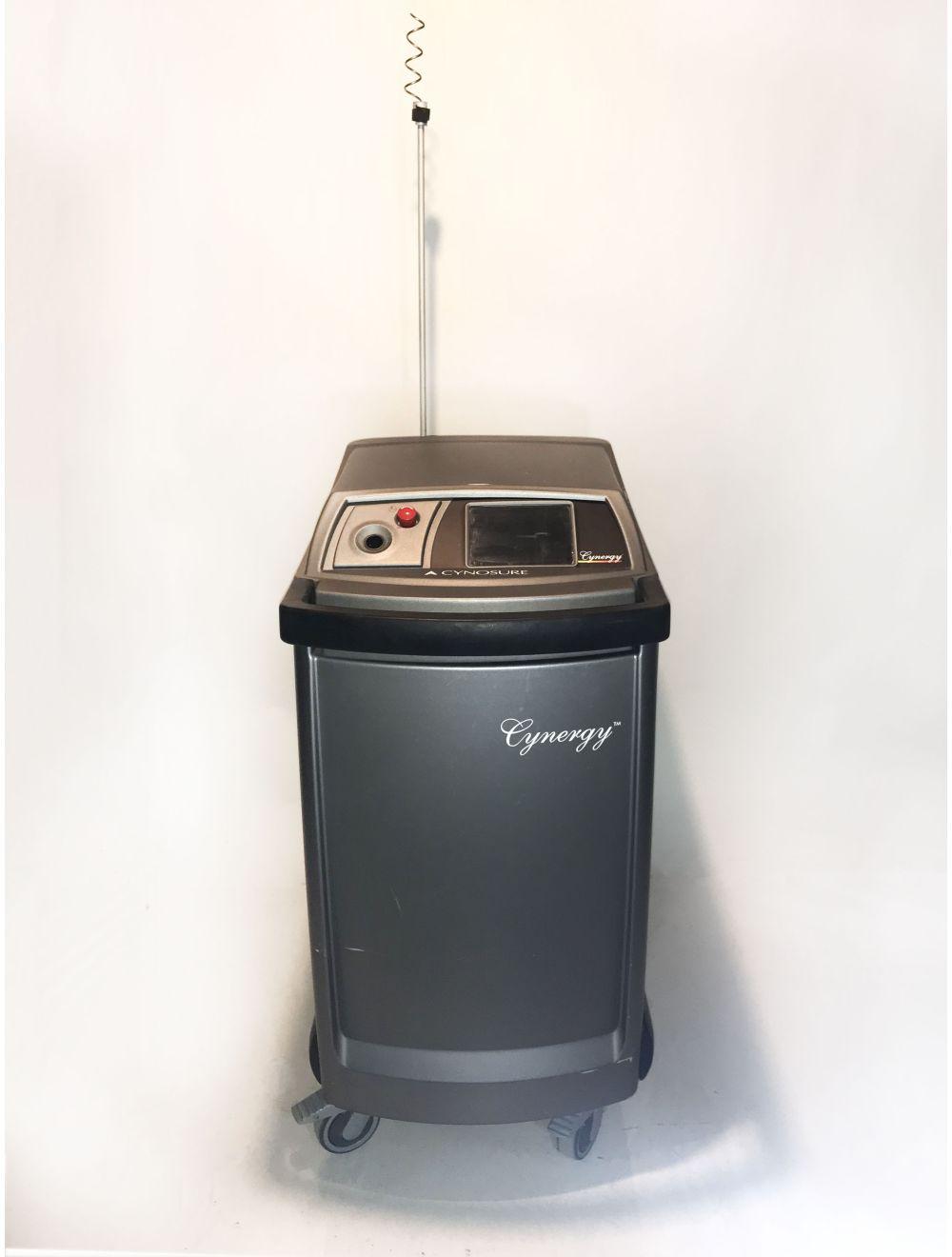 2006 Cynosure Cynergy マルチプレックスパルス色素Nd YAGレーザーによる血管色素病変の治療