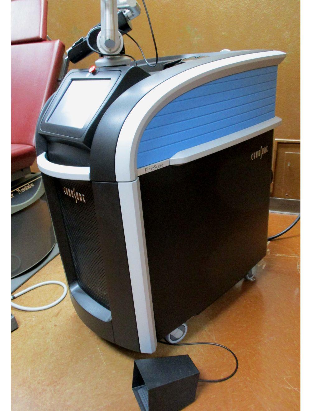 2013 Cynosure Picosure Laser 532 755 1064 nm Lesions Acne Scar Tattoo Removal Cynosure