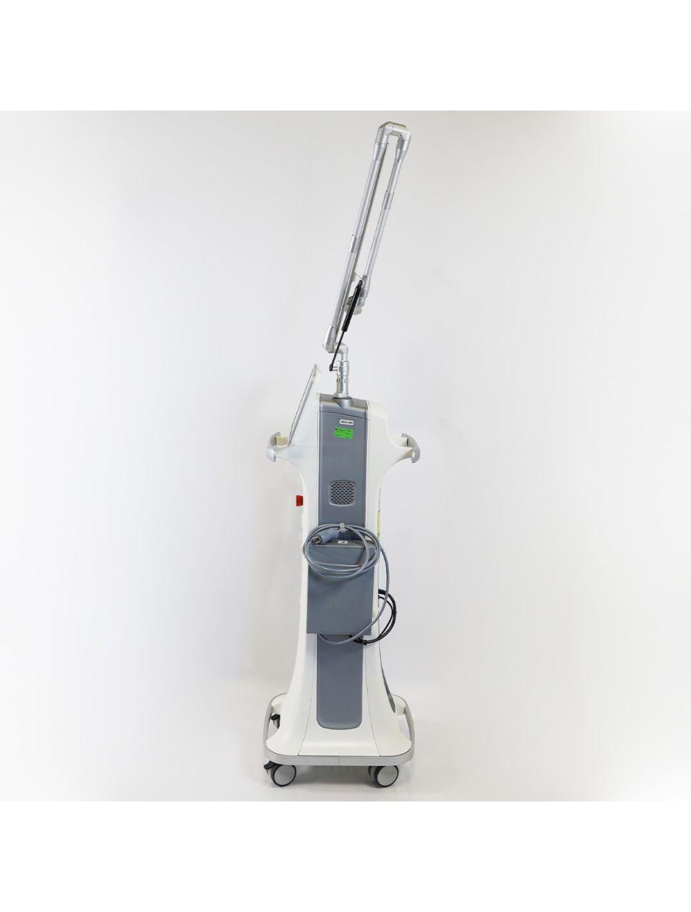 2017 Syneron Candela CO2RE Intima Laser Wrinkle Reduction Skin Resurfacing System Candela