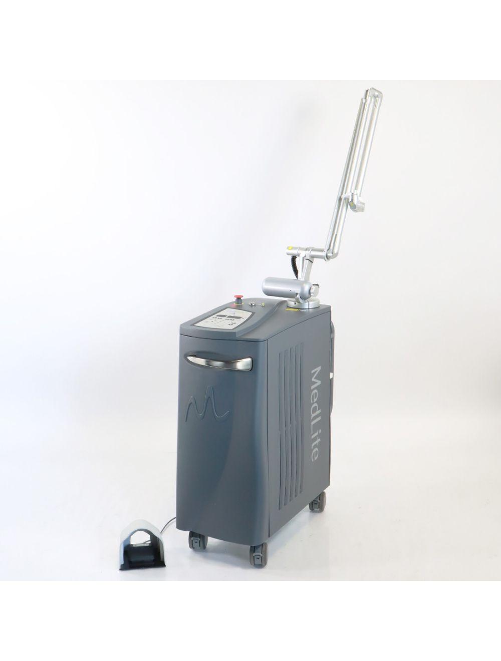 2014 Hoya ConBio MedLite C6 Q-Switched Laser Tattoo Removal 1064nm DEMO Unit Sol International Medical